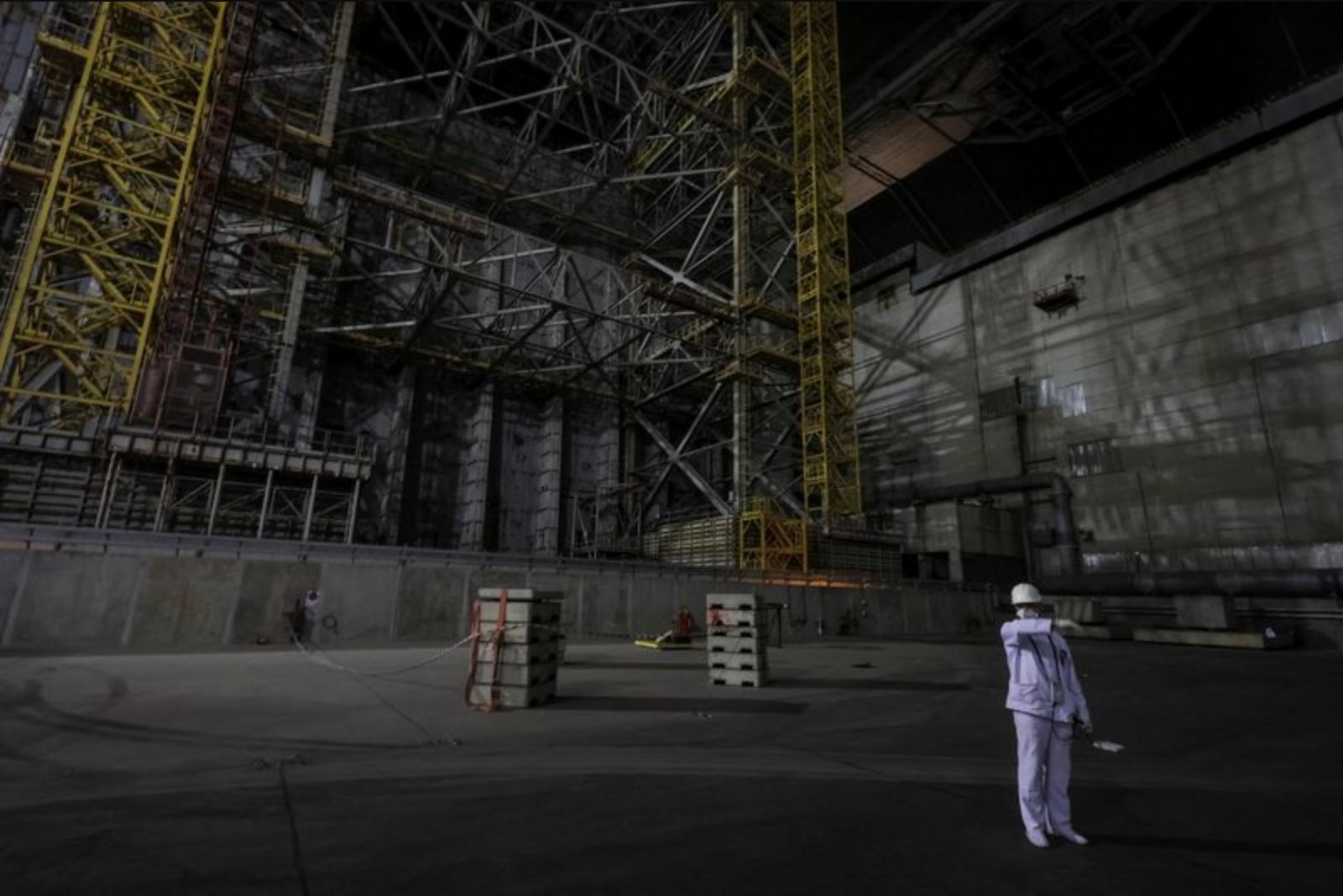 Four Decades After the Disaster, Chornobyl Faces New Risks from War and Damage