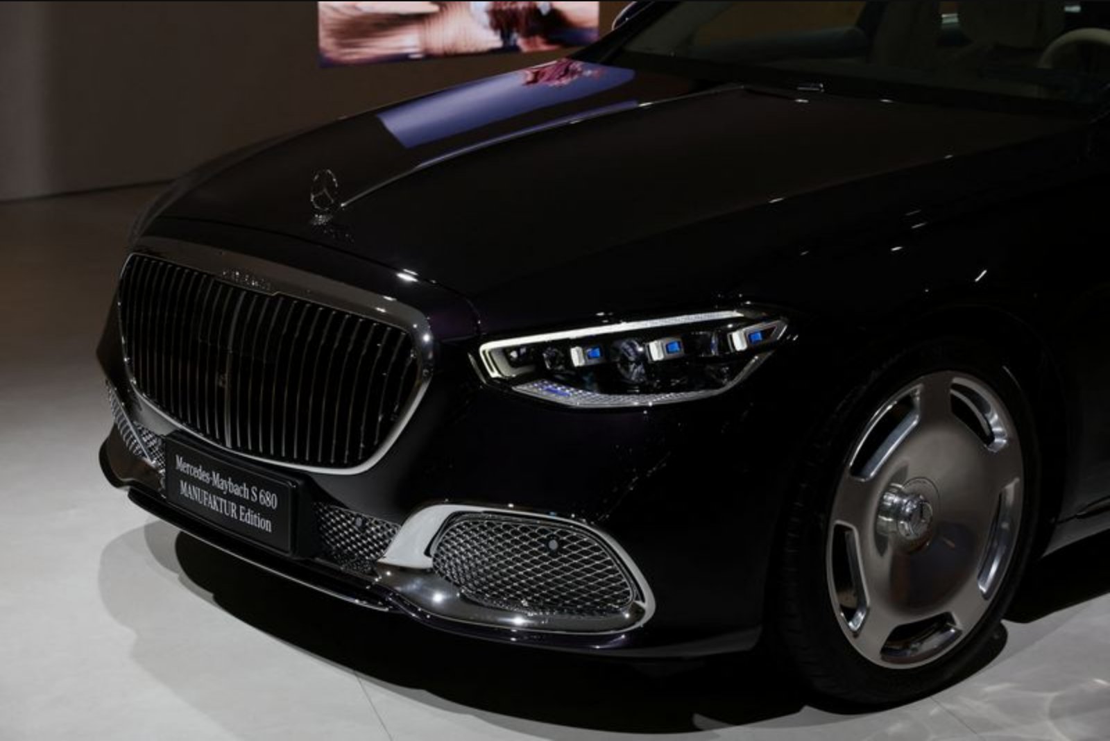 Investors Warn Mercedes’ Luxury-First Strategy May Impede China Recovery