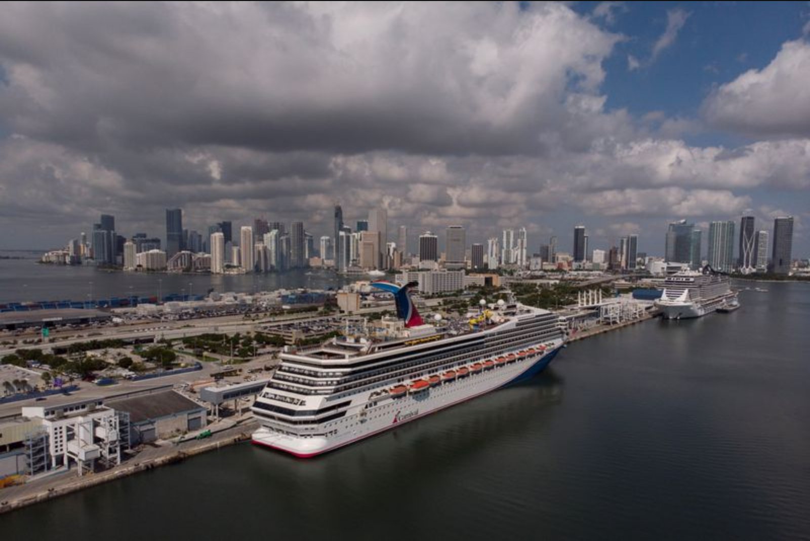 Rising oil lifts fuel bills for U.S. cruise lines; Carnival faces largest 2026 profit exposure