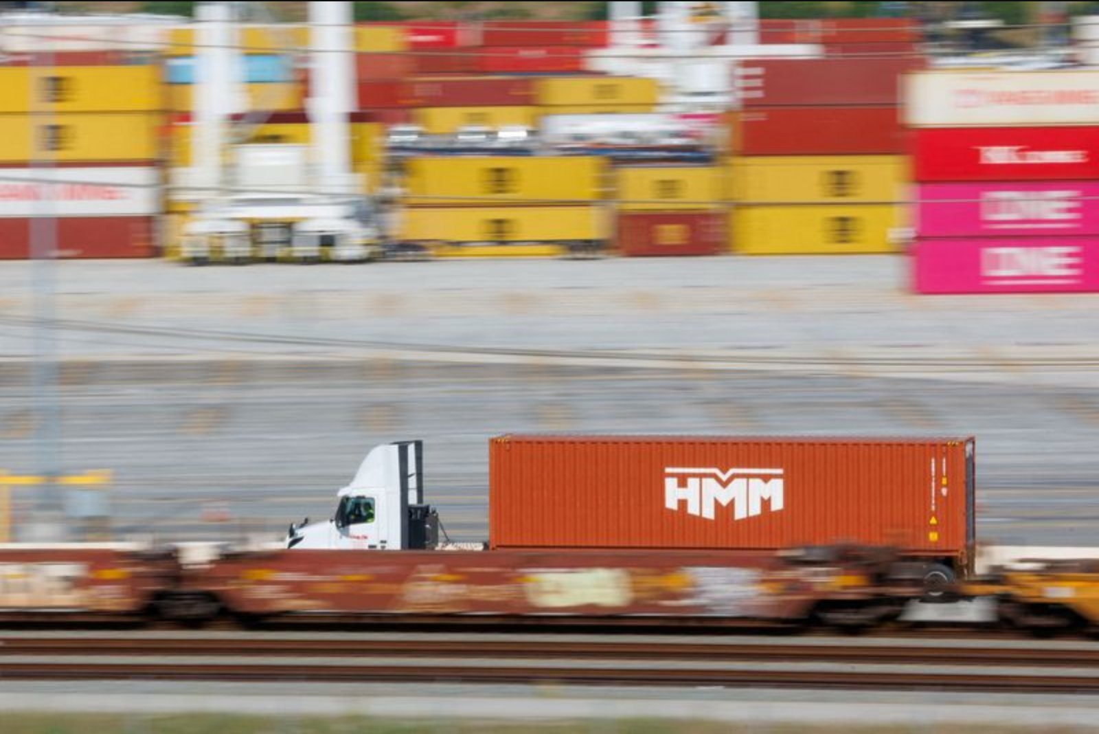 NY Fed: Global supply-chain pressures rose in March to early-2023 levels