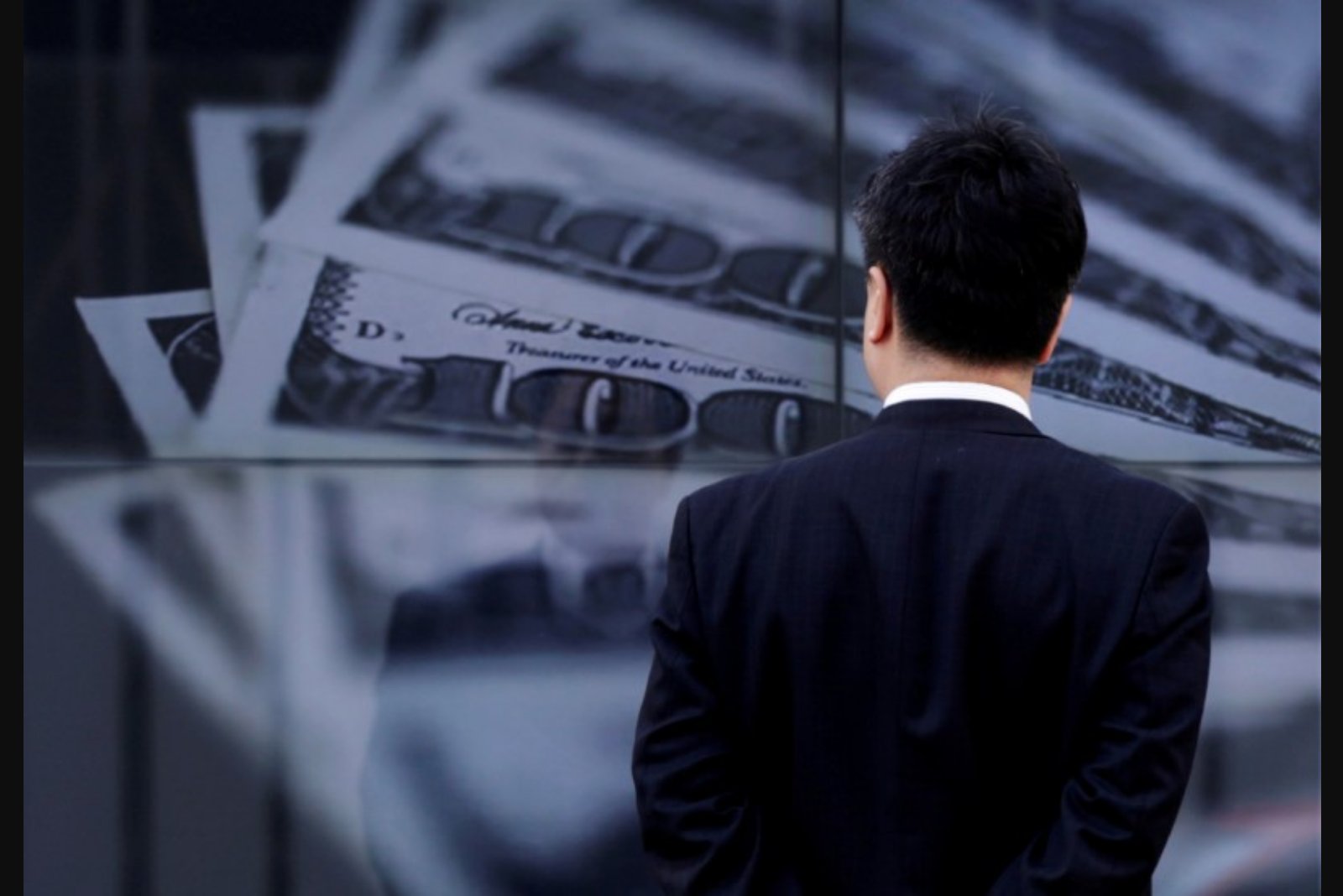 Asian Currencies Slip as Dollar Strengthens Ahead of Key U.S. Data