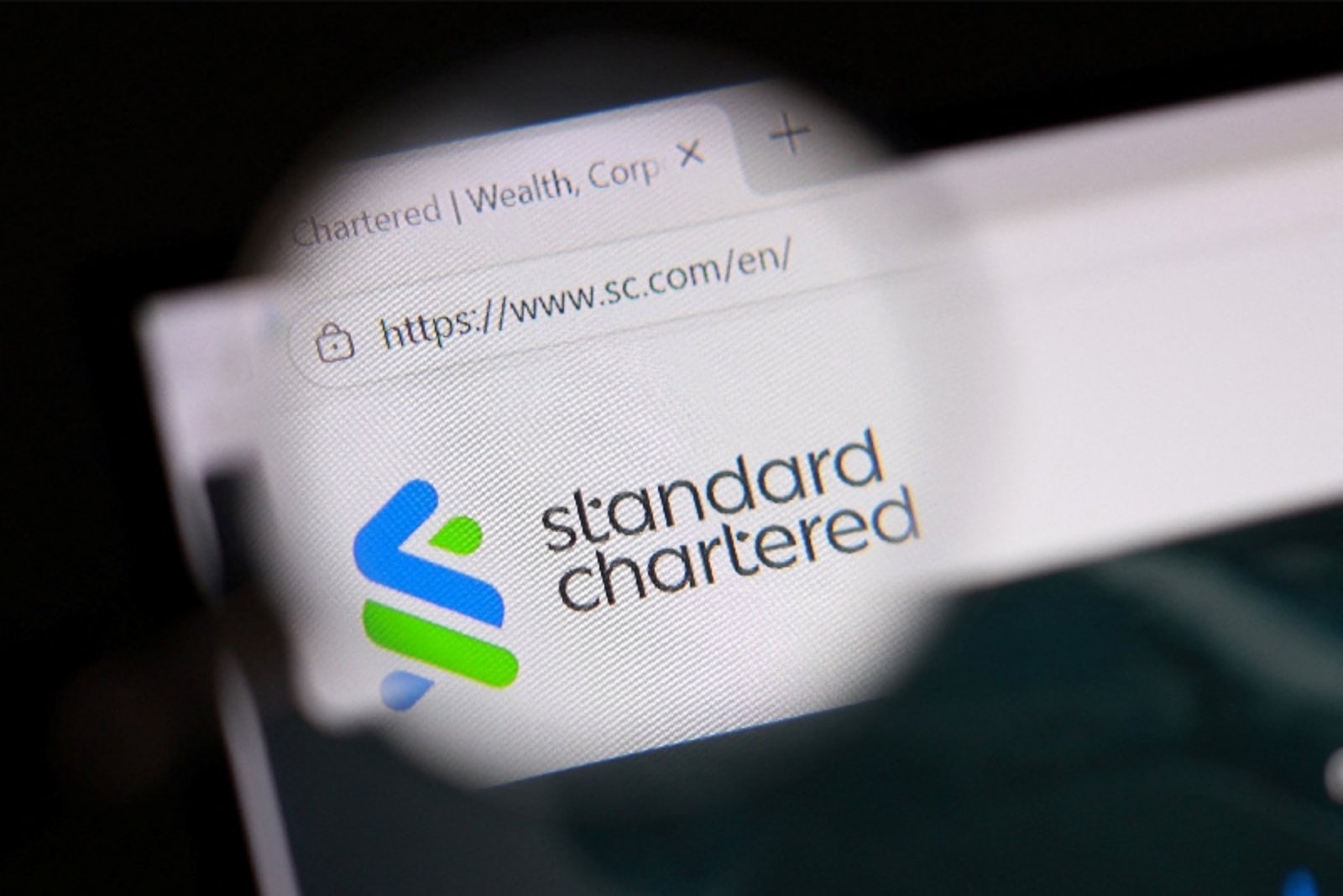 Winters Faces Investor Scrutiny as StanChart Seeks to Move from Turnaround to Growth