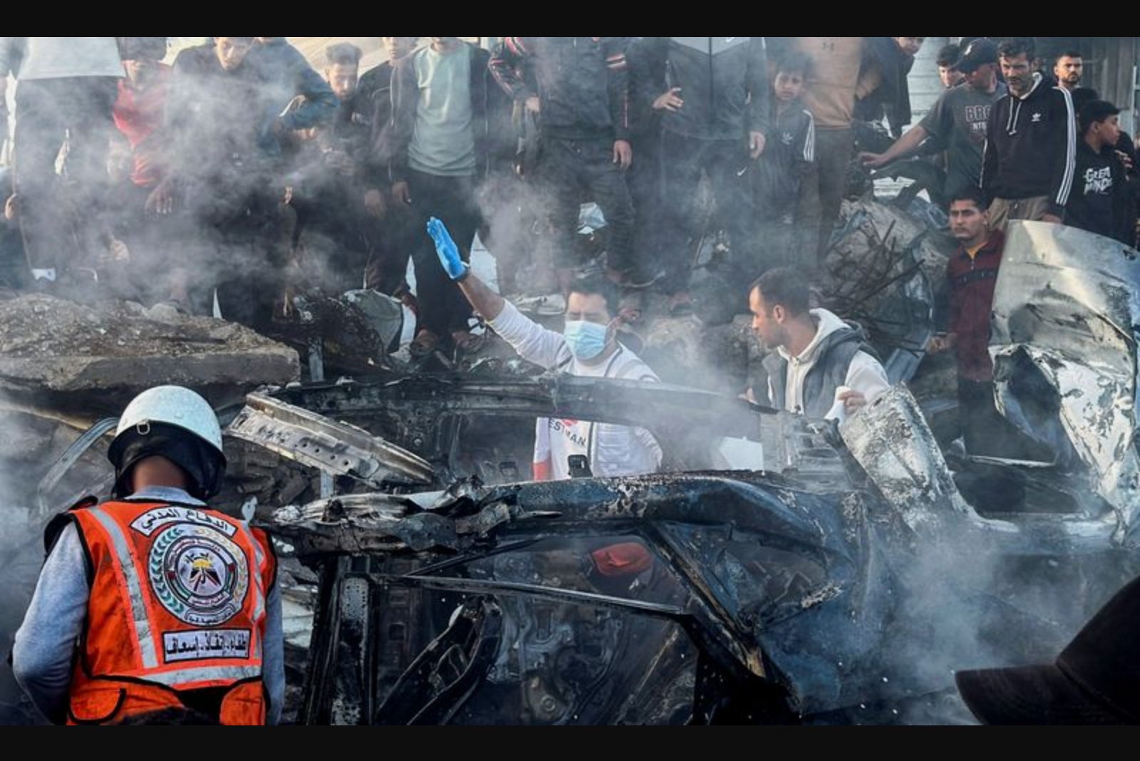 Airstrike in Gaza City Kills Four as Fragile Ceasefire Faces New Strains