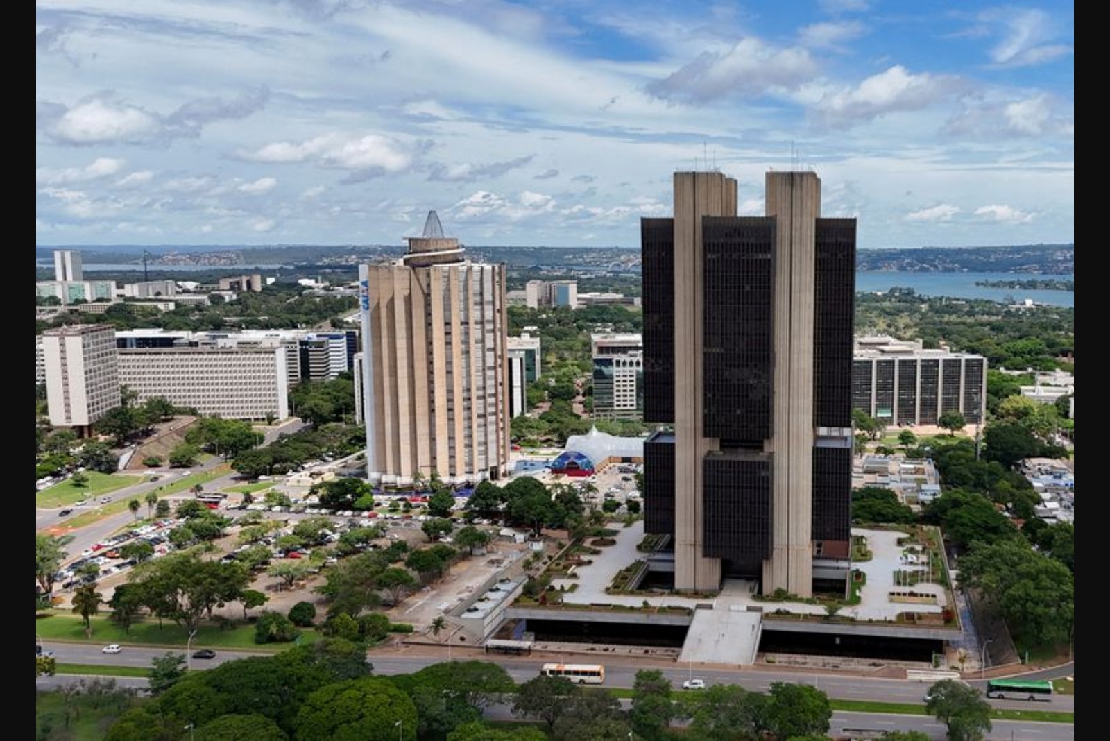 Brazilian central bank urges calm as higher oil prices cloud short-term outlook