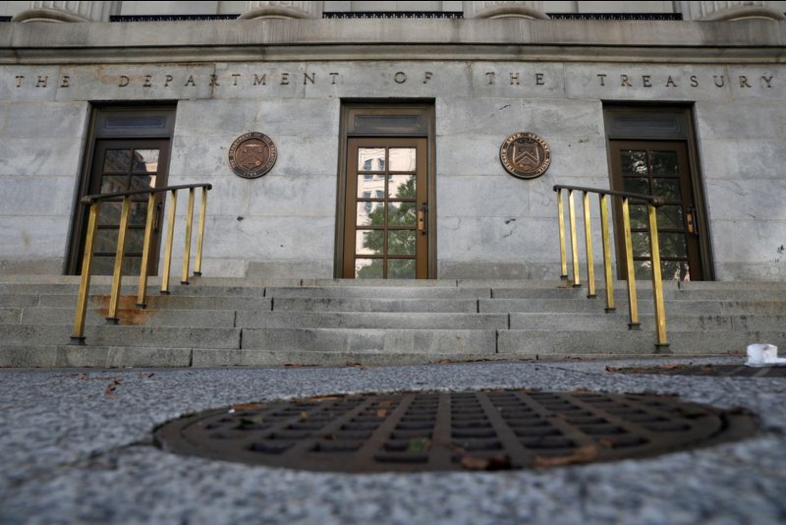 U.S. Posts Reduced $215 Billion April Surplus as Refunds and Outlays Rise