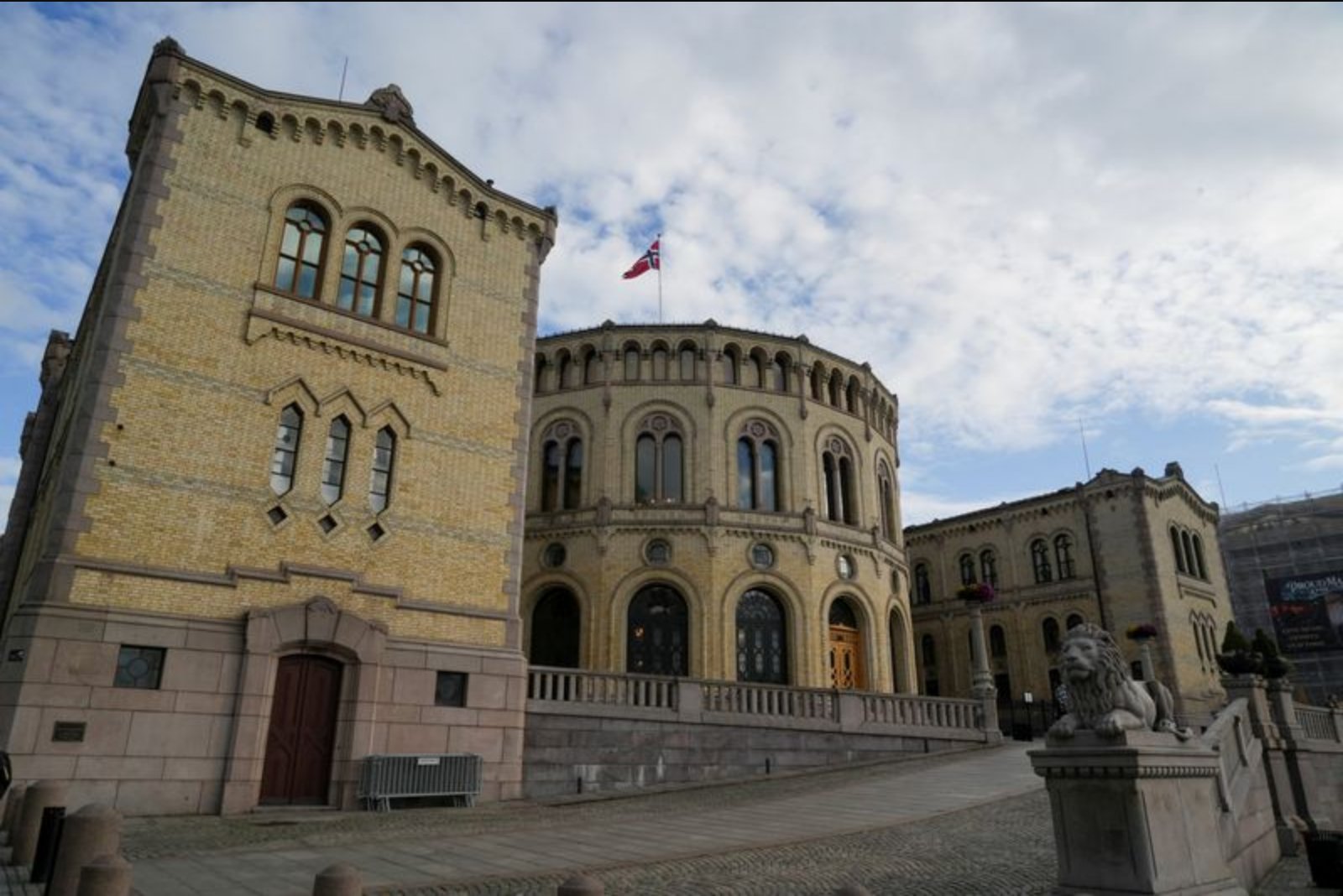 Norwegian parliament orders outside inquiry into foreign ministry ties with Jeffrey Epstein