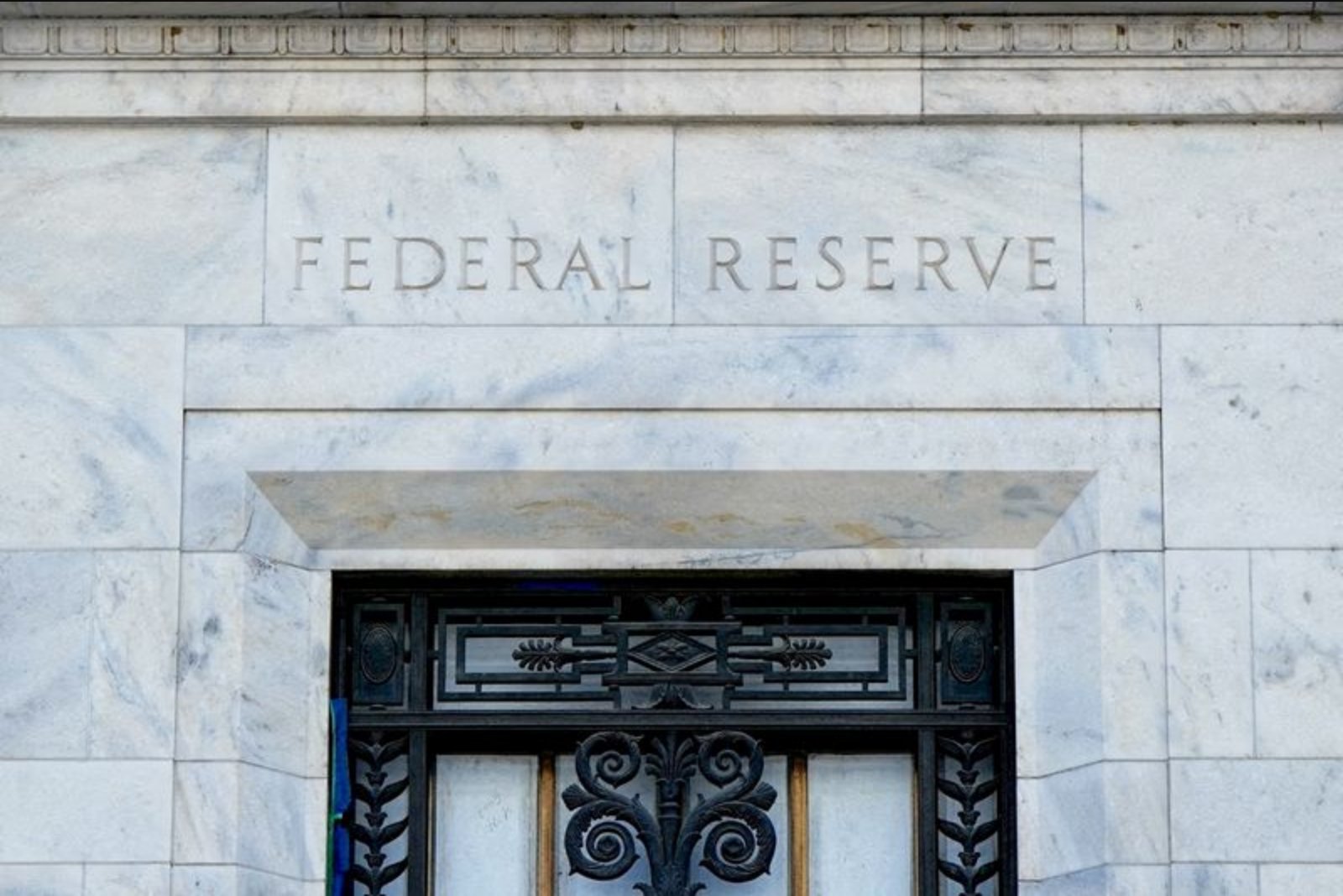 Jobs Report to Decide Whether Fed’s Narrowed Rate-Cut Window Stays Shut
