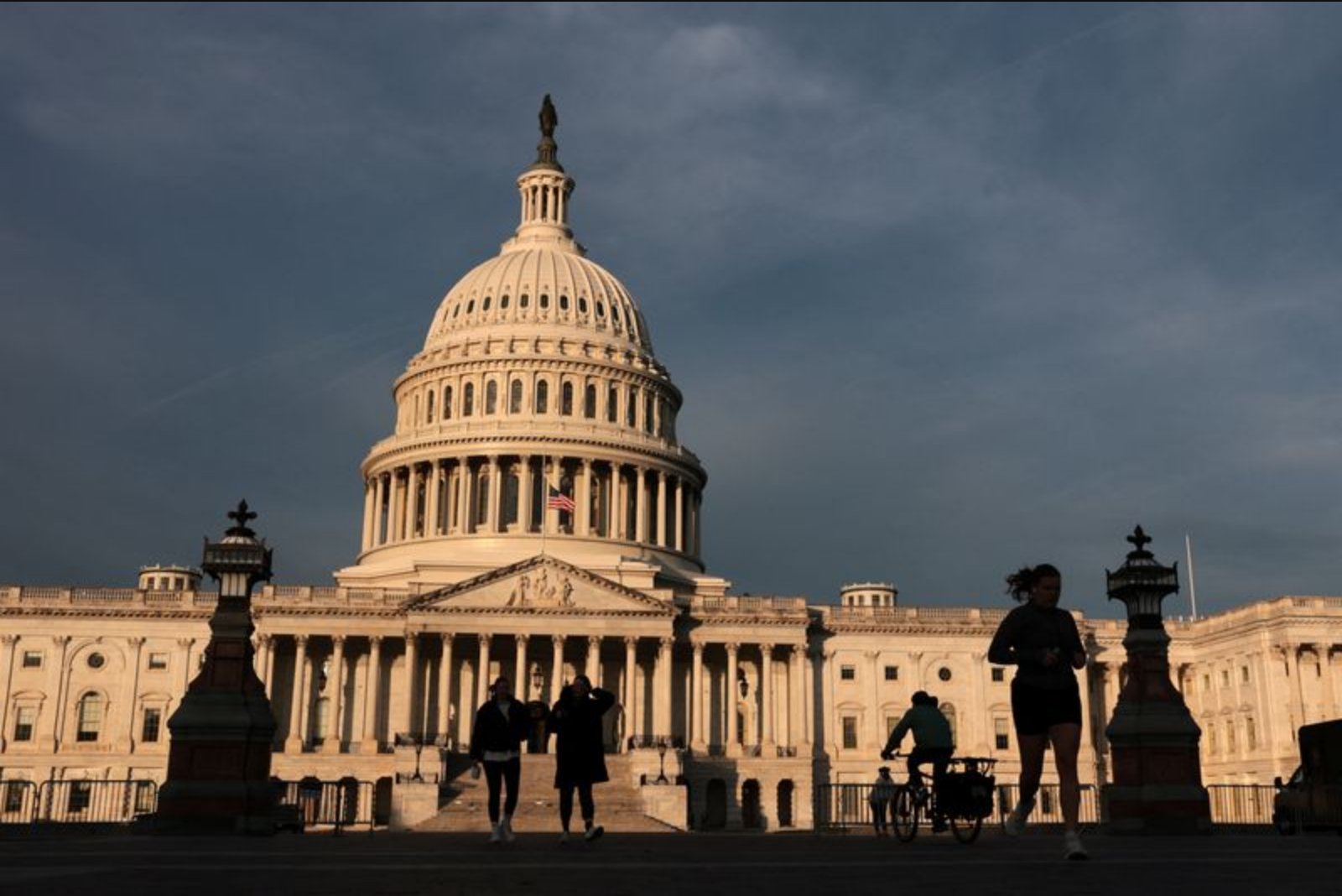 CBO Sees U.S. Budget Shortfall Widening to $1.853 Trillion in Fiscal 2026