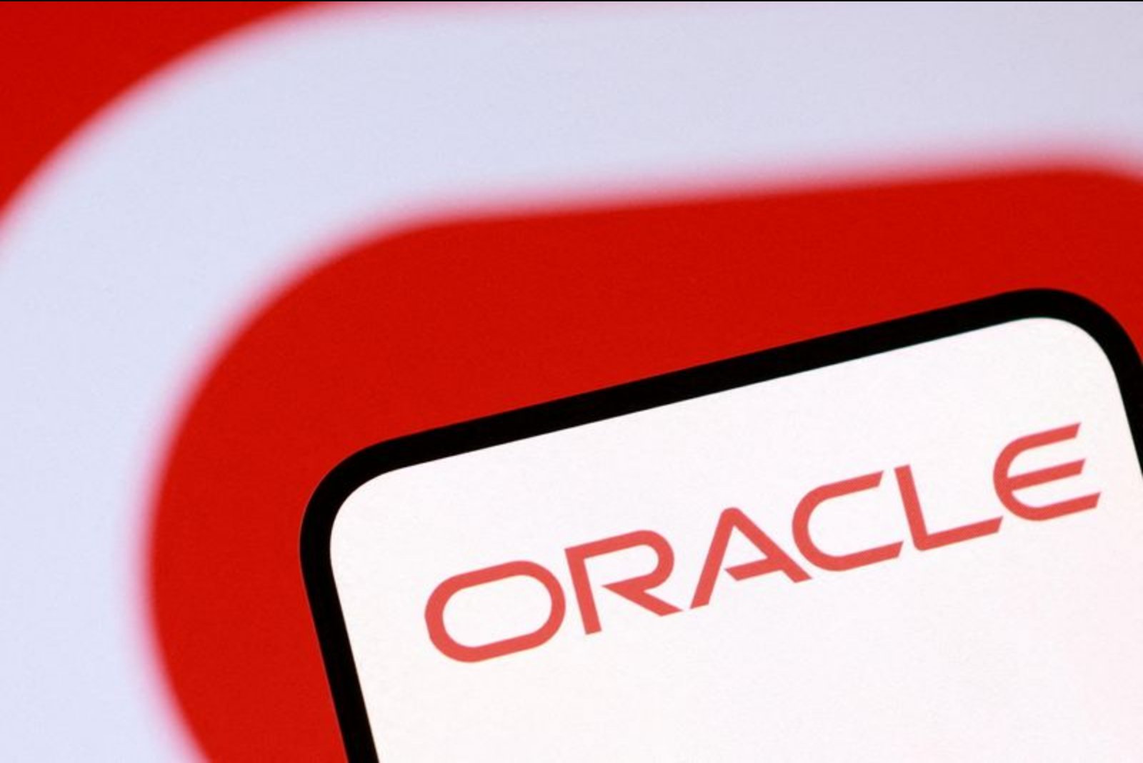 Oracle to Trim Workforce as Data-Center Buildout Strains Cash, Bloomberg Reports
