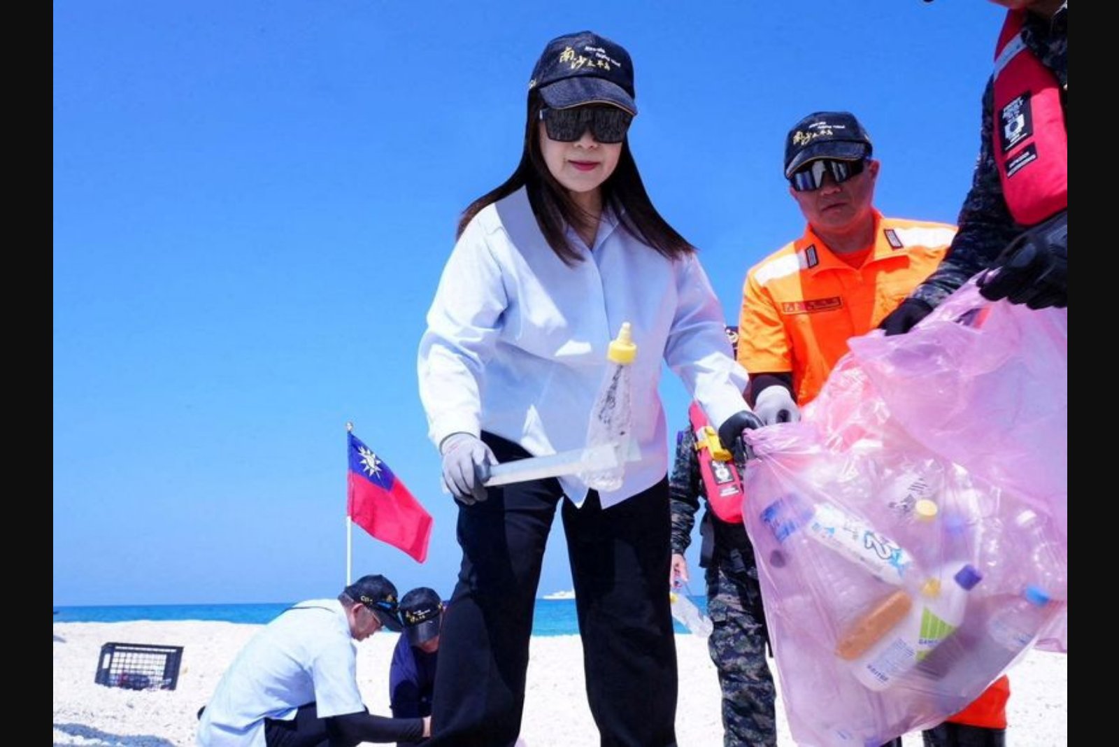 Taiwan Coast Guard Minister Visits Second Islet in South China Sea, Says Trip Was Environmental Drill