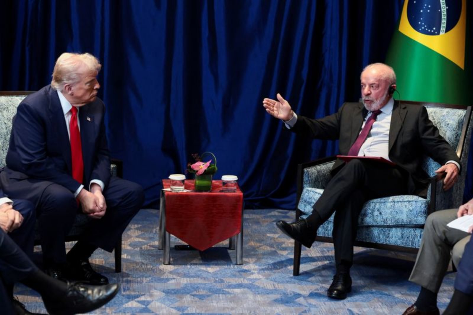 Lula and Trump Hold 50-Minute Phone Talk; Brazilian President Agrees to Visit Washington
