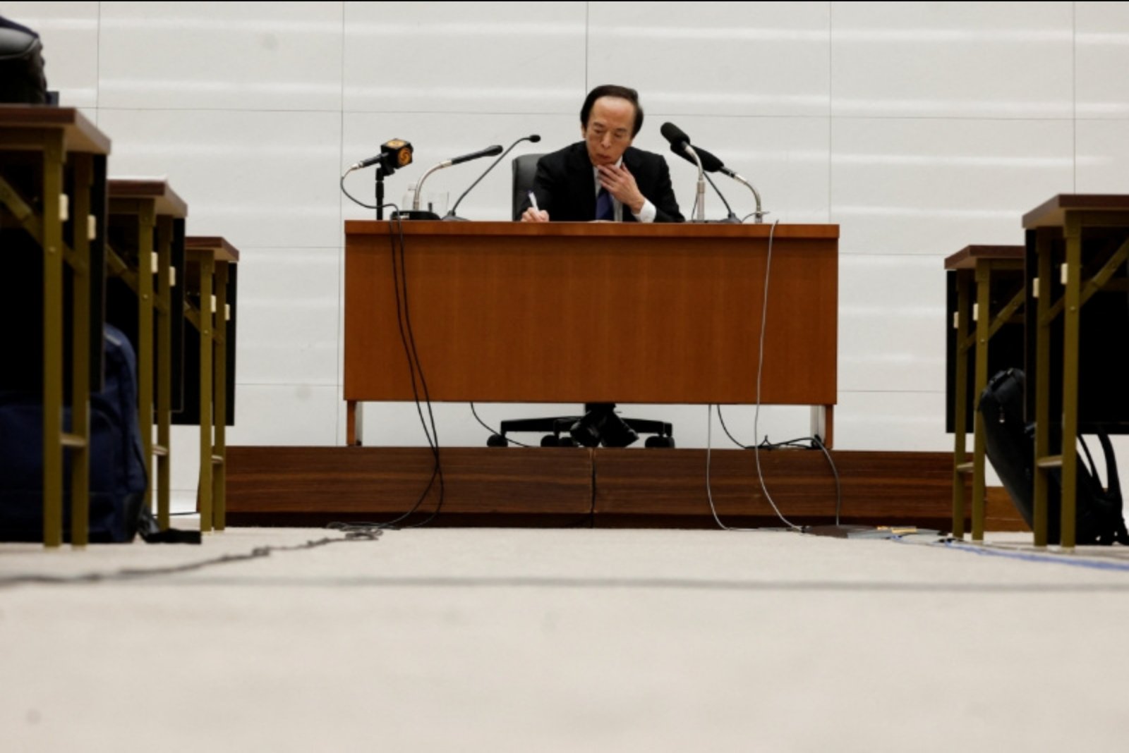 Survey Points to June BOJ Rate Rise to 1.0%; Further Increases Expected Through Year-End
