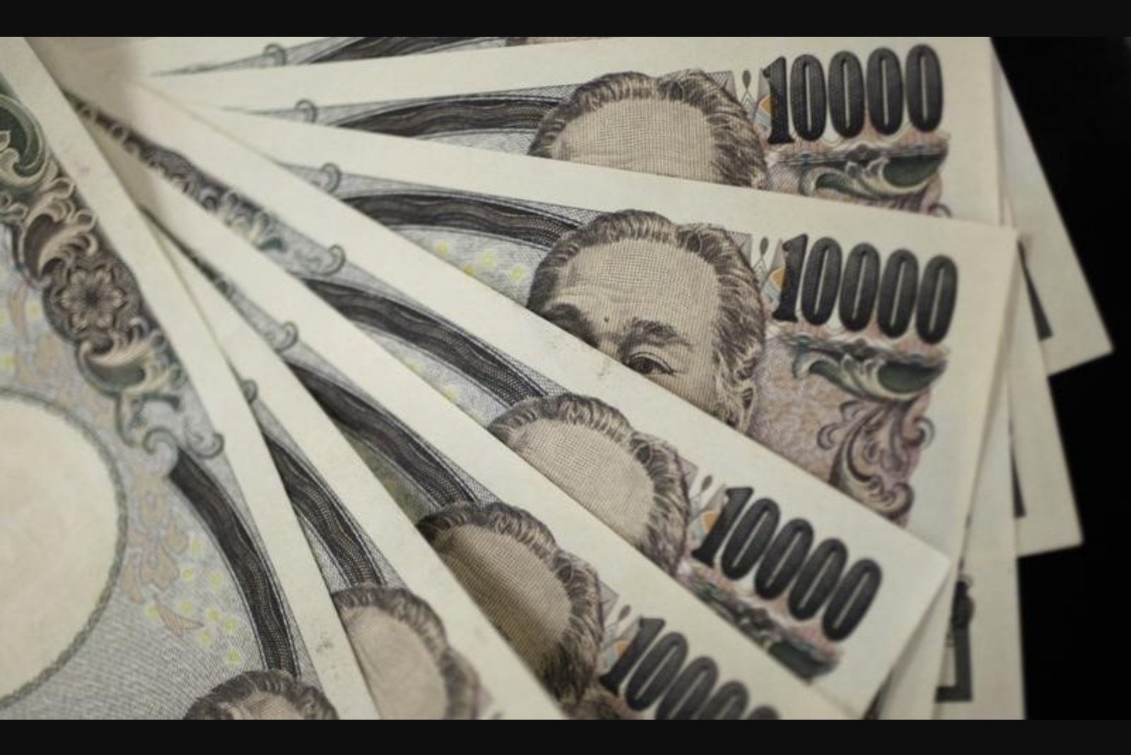Citigroup Cashes Out Yen Trade After Tokyo Steps In, Flags Oil-Price Risk