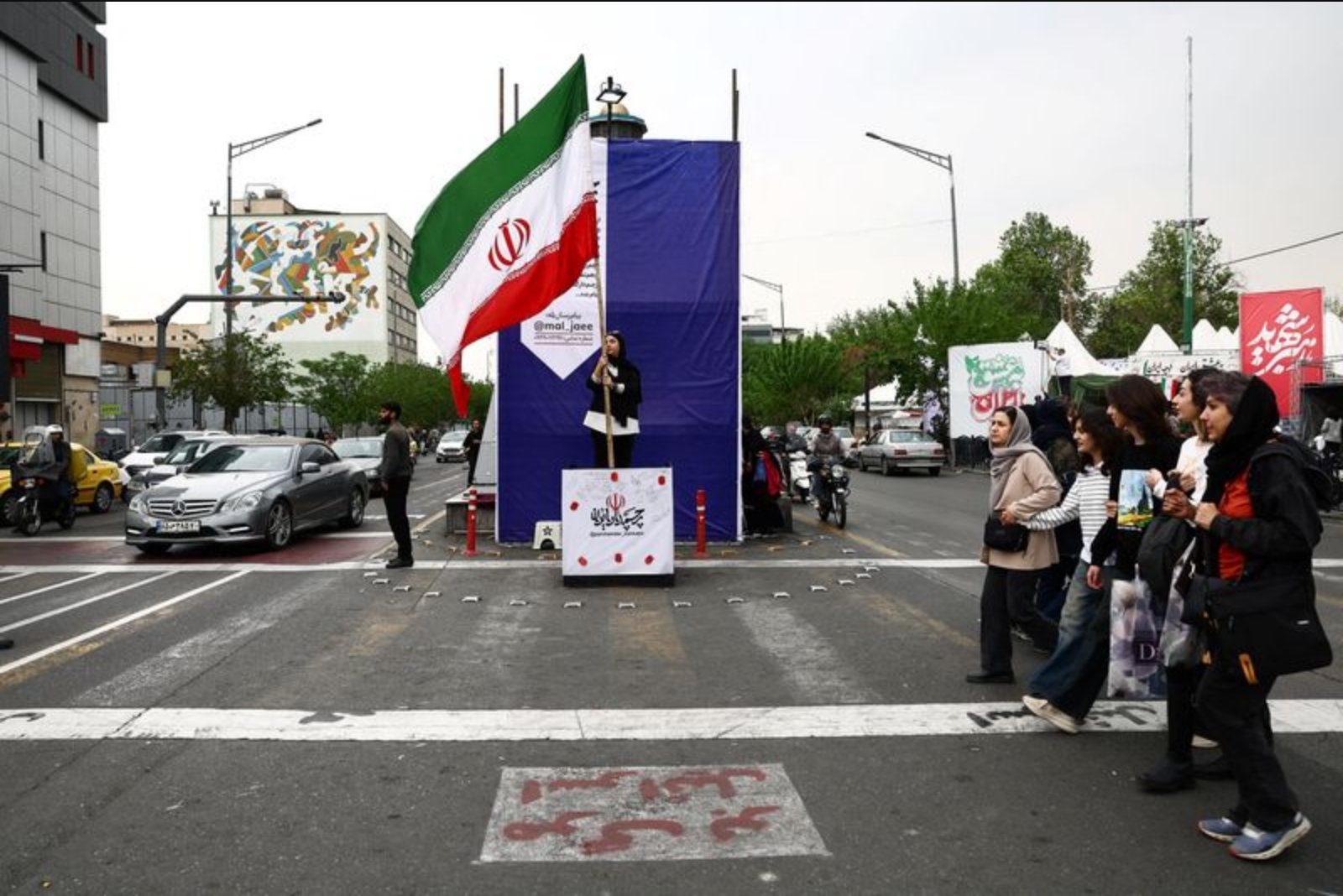 Trump Labels Iran’s Reply to U.S. Peace Offer 'Totally Unacceptable' as Oil Surges and Strait of Hormuz Remains Disrupted