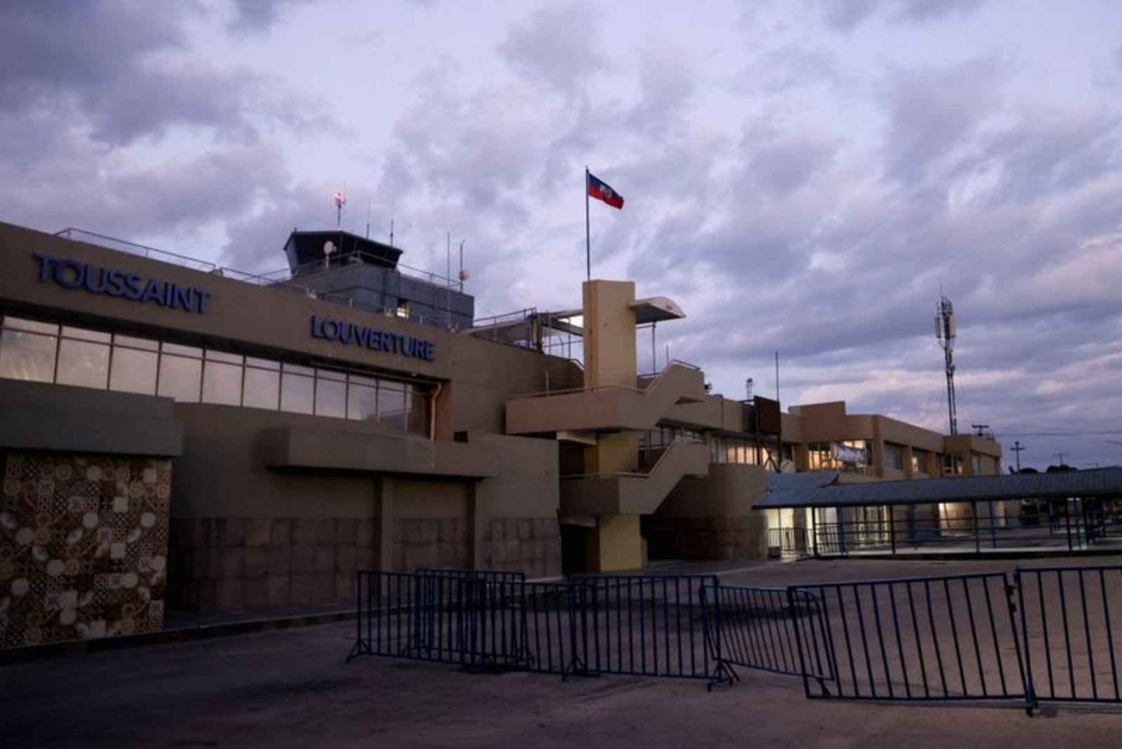 FAA Extends Prohibition on U.S. Landings in Port-au-Prince Through Sept. 3