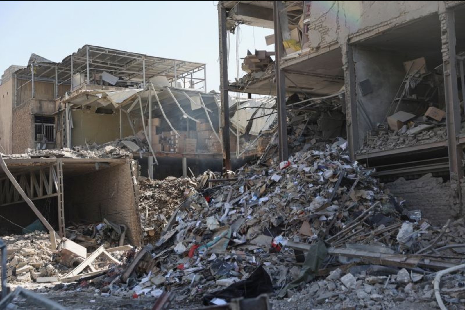 Tehran Rules Out Talks with Washington for Now as Strikes and Market Turmoil Continue