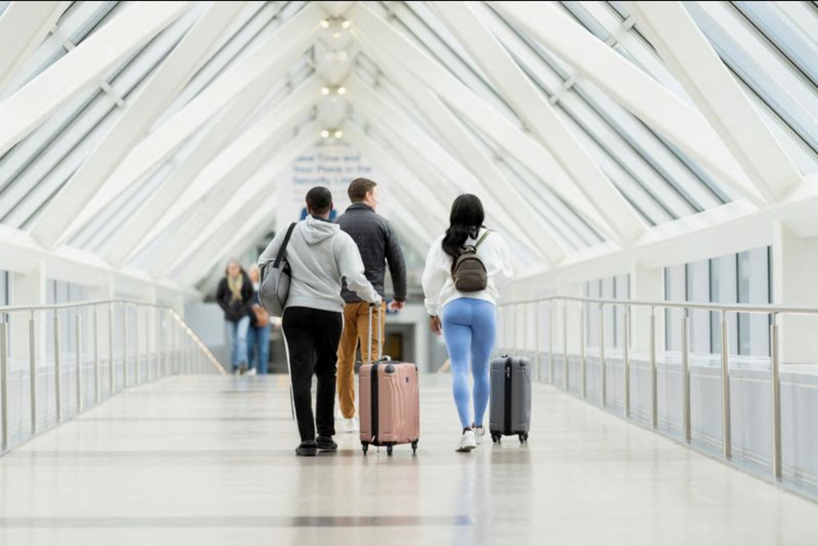 Credit-Card Revenue Reshapes How U.S. Airlines Reward Travelers