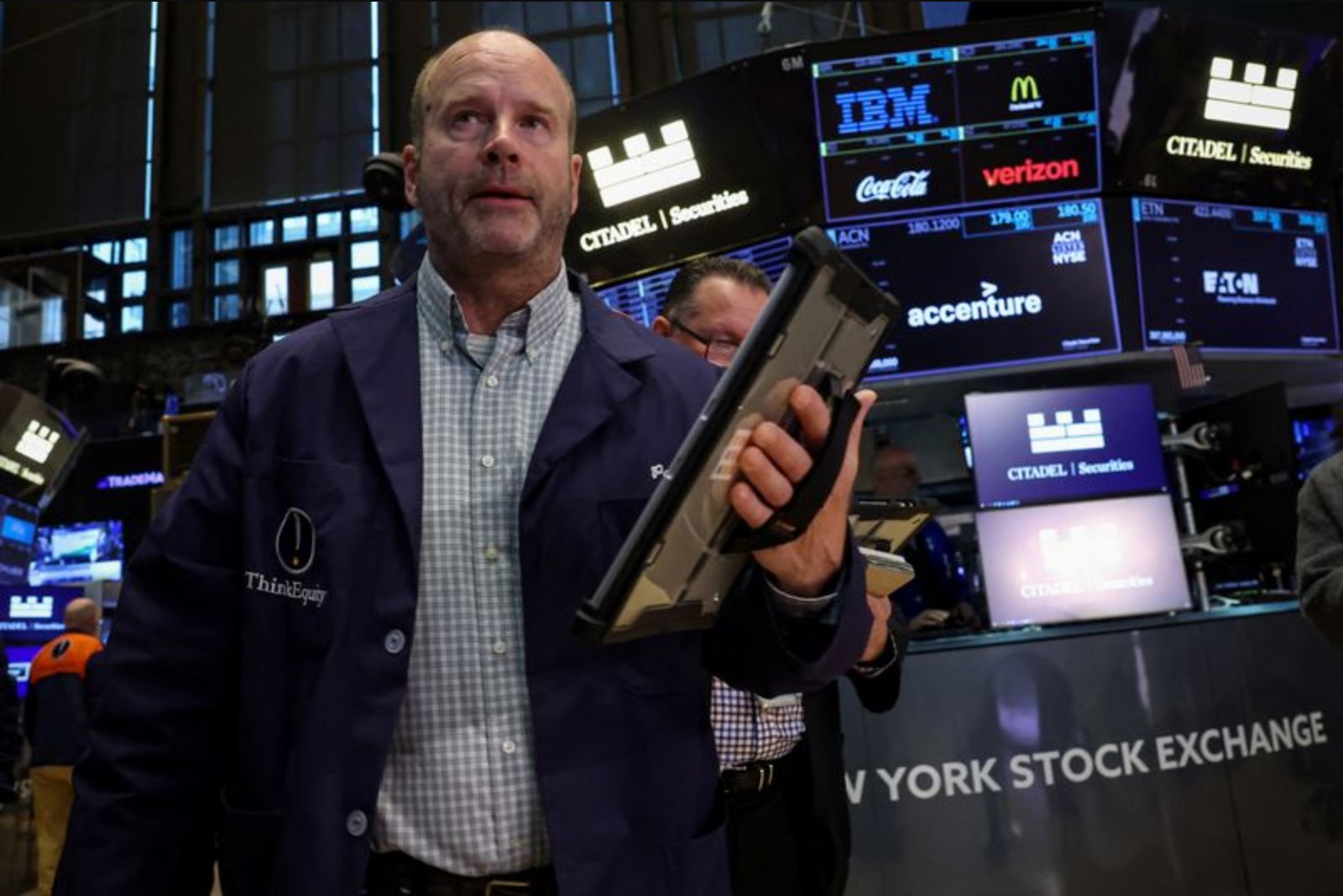 Global chip rally lifts Asian markets as oil retreat eases pressure