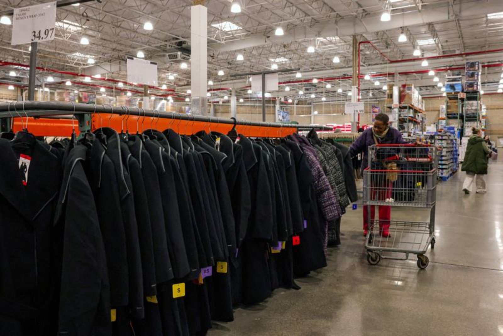 U.S. Growth Decelerates Sharply in Q4 as Shutdown, Weaker Spending Weigh In