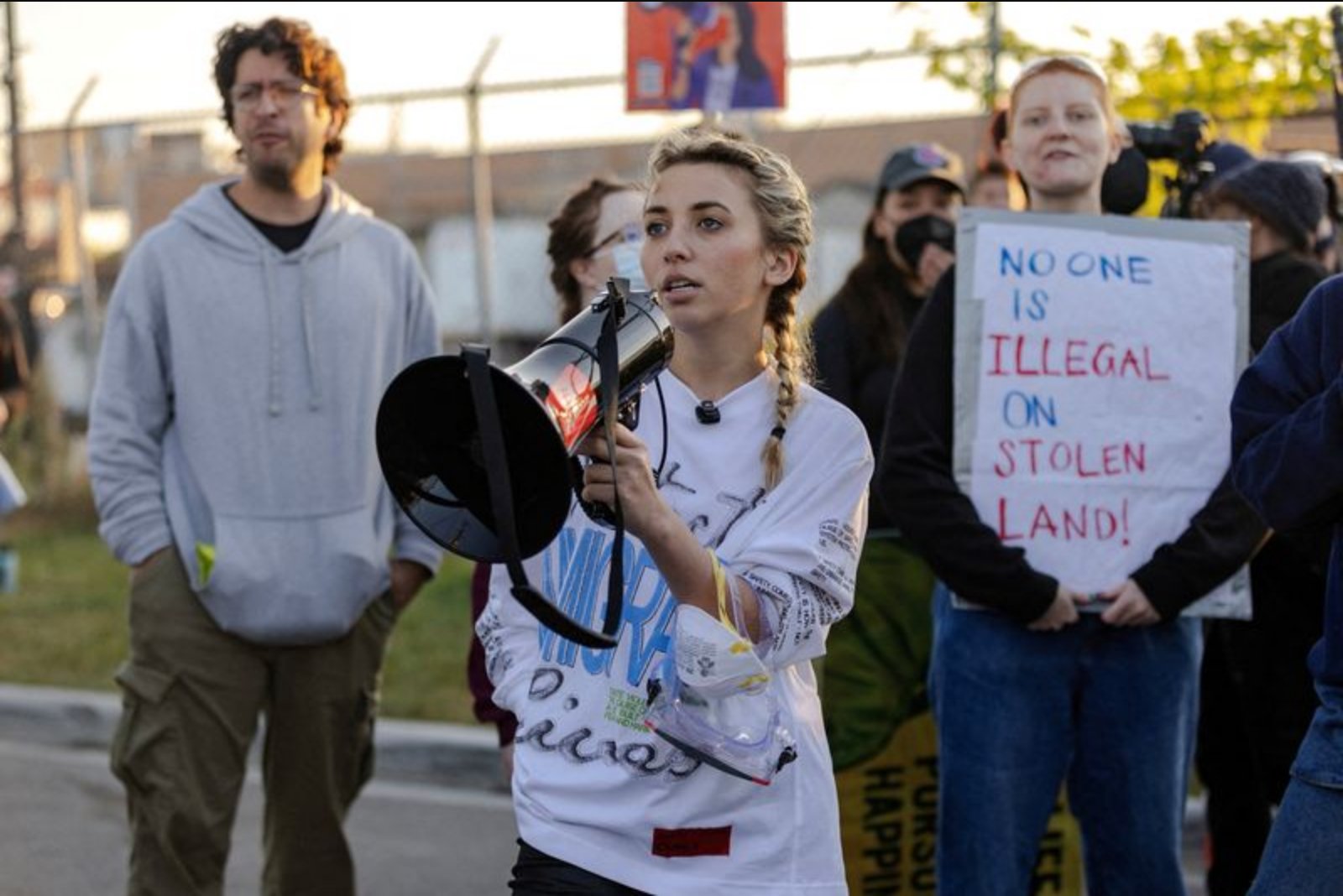 Federal Prosecutors to Drop Felony Conspiracy Count in Chicago Immigration Protest Case