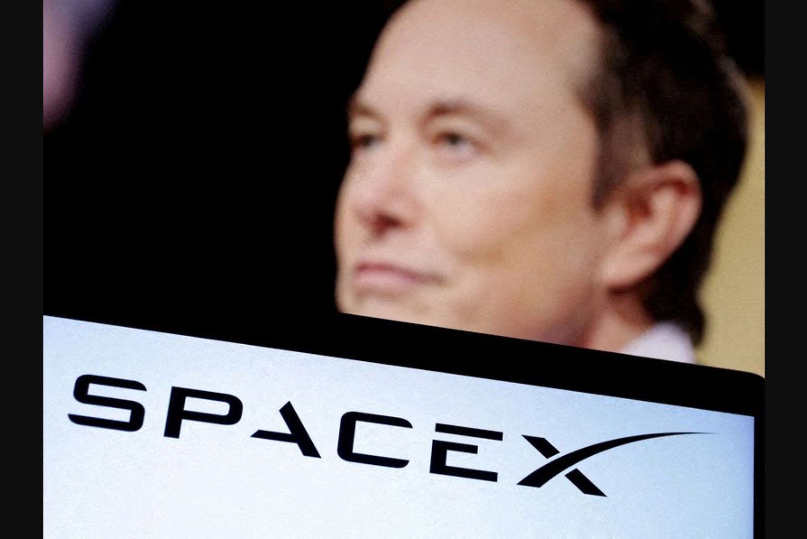 SpaceX Eyes Dual-Class Share Structure as It Prepares For Major IPO