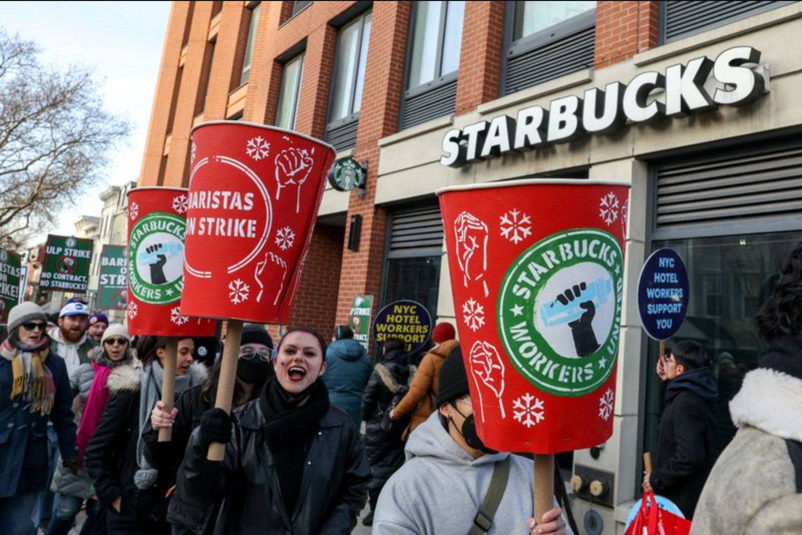 Proxy Advisors Say Starbucks May Be Underserving Labor Oversight as Tensions Persist