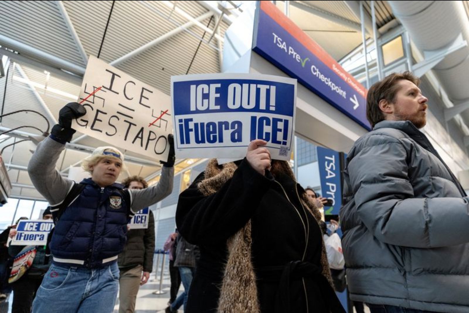 ICE Arrests Top 800 After Receiving TSA Passenger Records Since Start of Trump Presidency