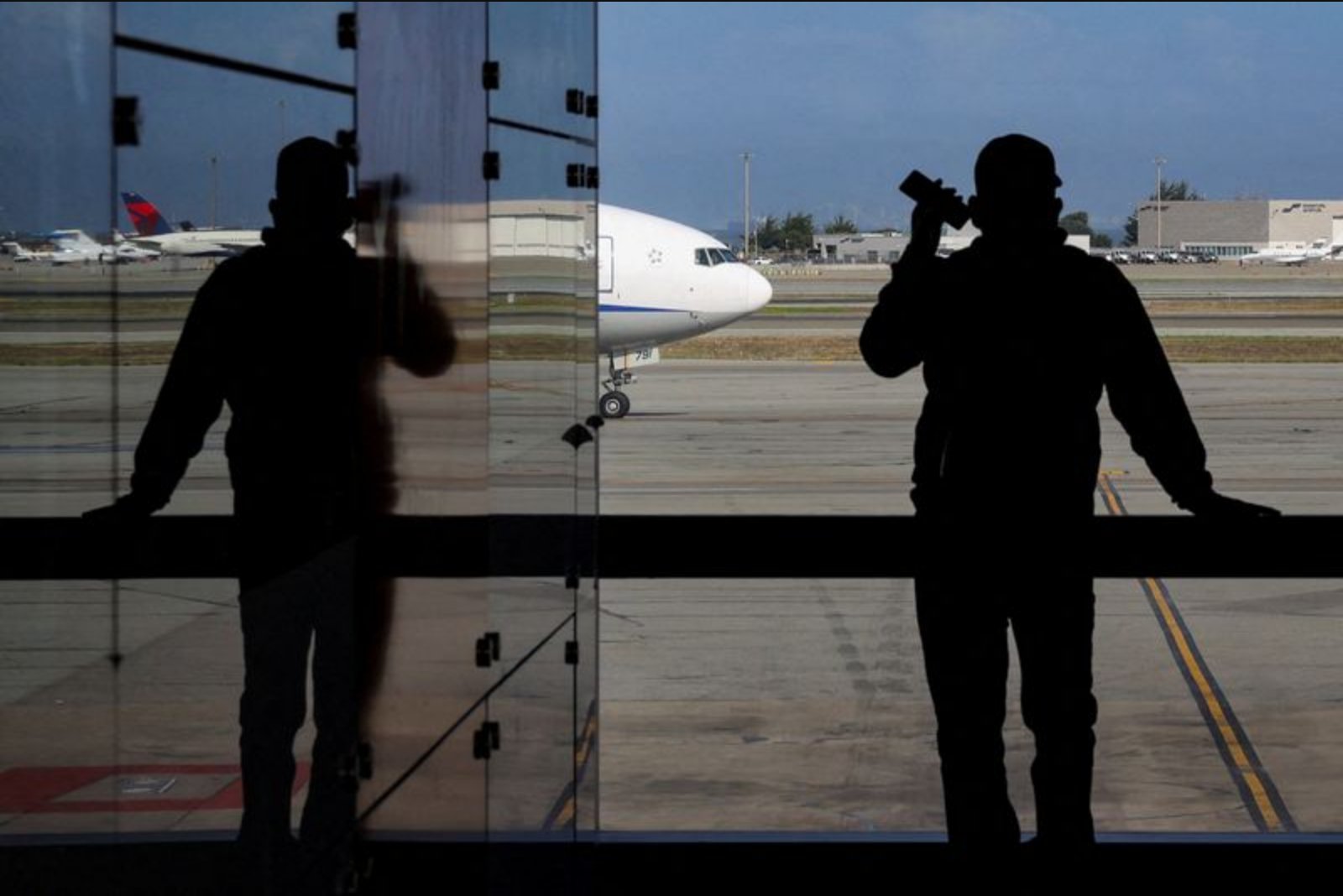 FAA narrows landing operations at San Francisco International, warns of prolonged delays