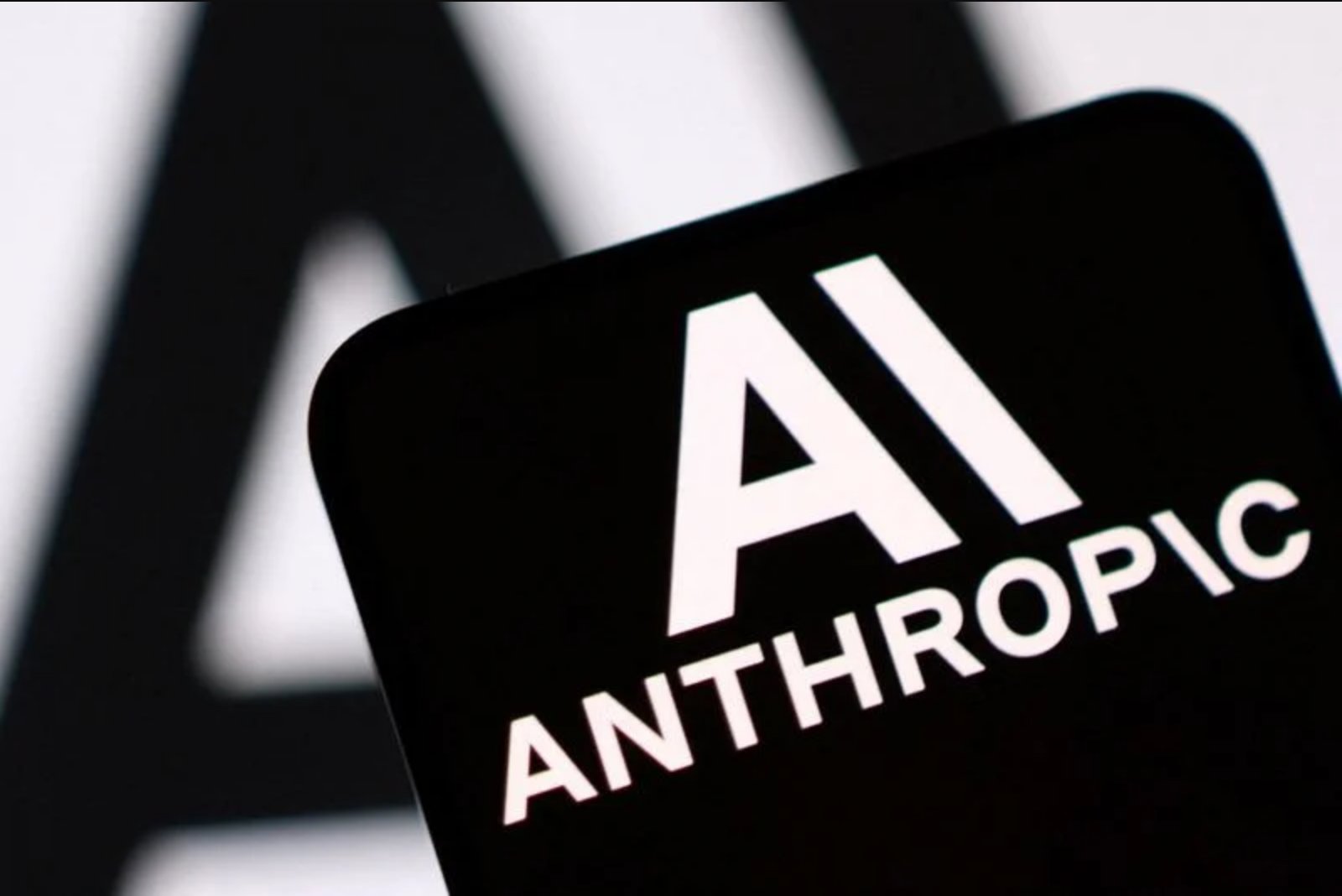 Anthropic technical team to meet Commerce officials Monday after U.S. order curbing access to top models